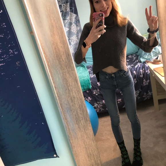 Aritzia Wilfred Free cropped knit sweater - Picture 3 of 4